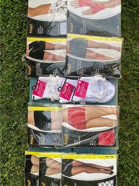 Spirit Women's Halloween Accessories Plus Sizes